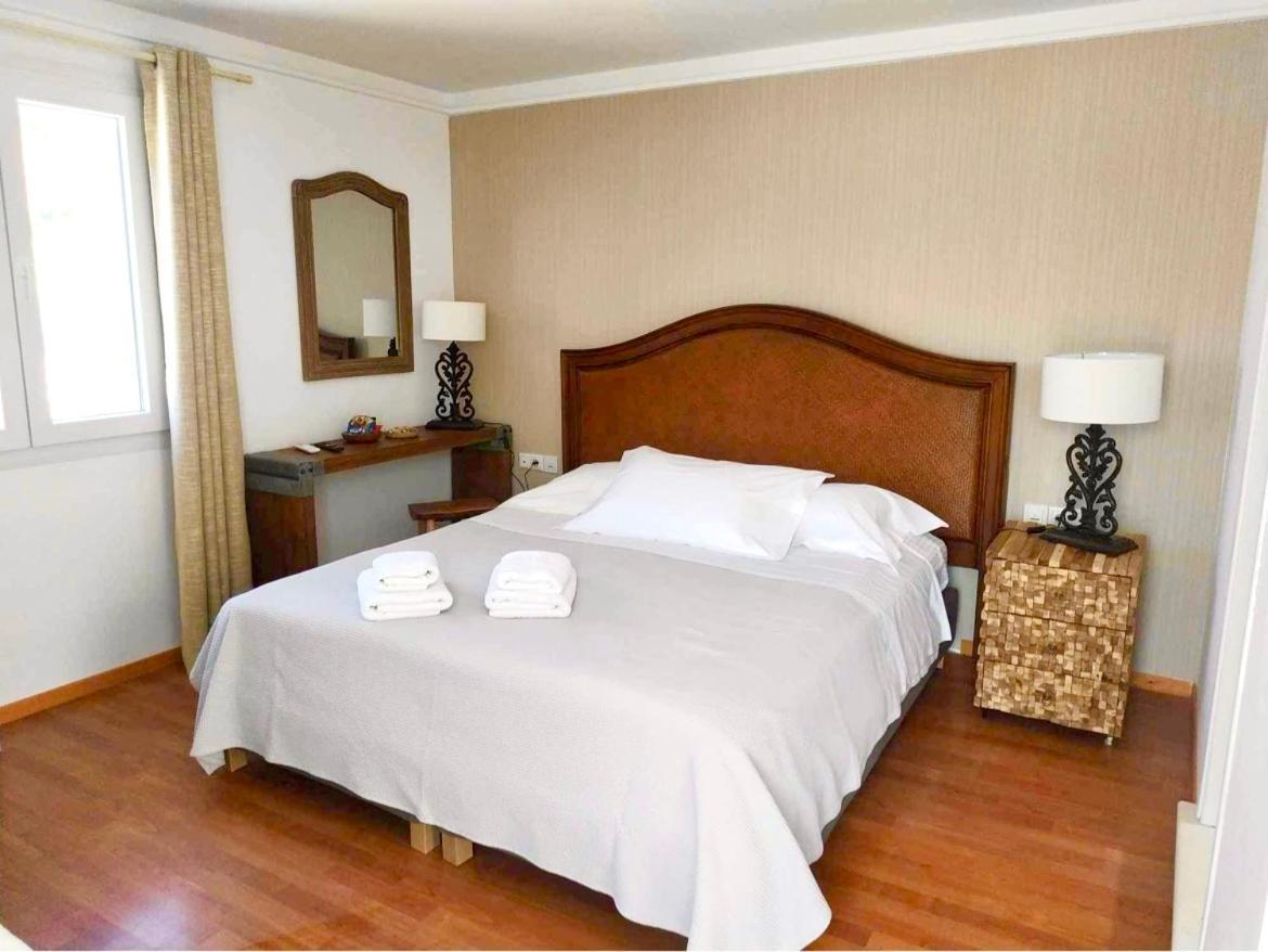 Syros Village Suites Vári Eksteriør billede