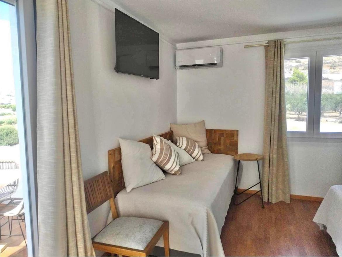 Syros Village Suites Vári Eksteriør billede