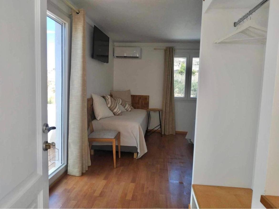 Syros Village Suites Vári Eksteriør billede