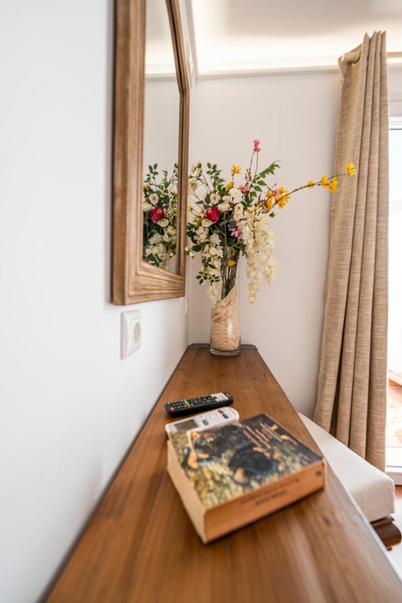 Syros Village Suites Vári Eksteriør billede