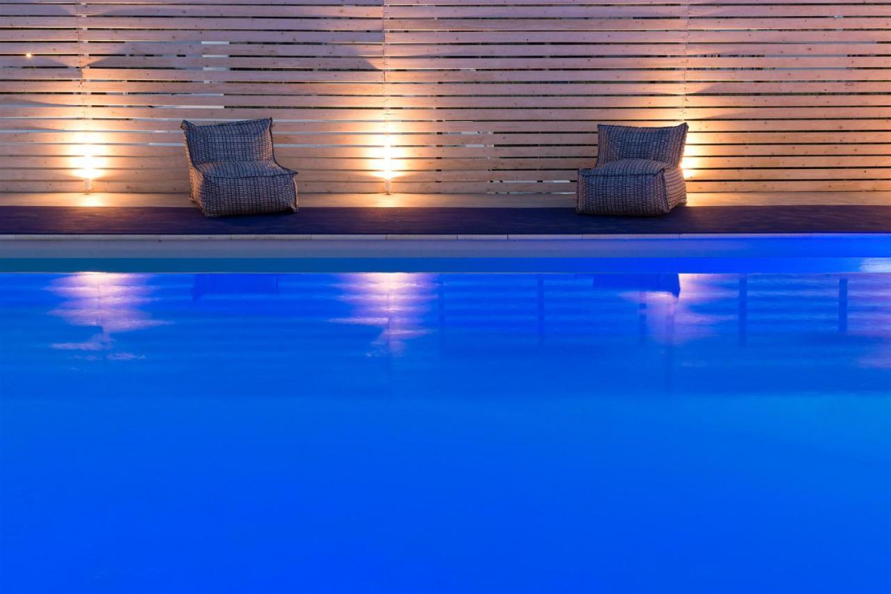 Syros Village Suites Vári Eksteriør billede