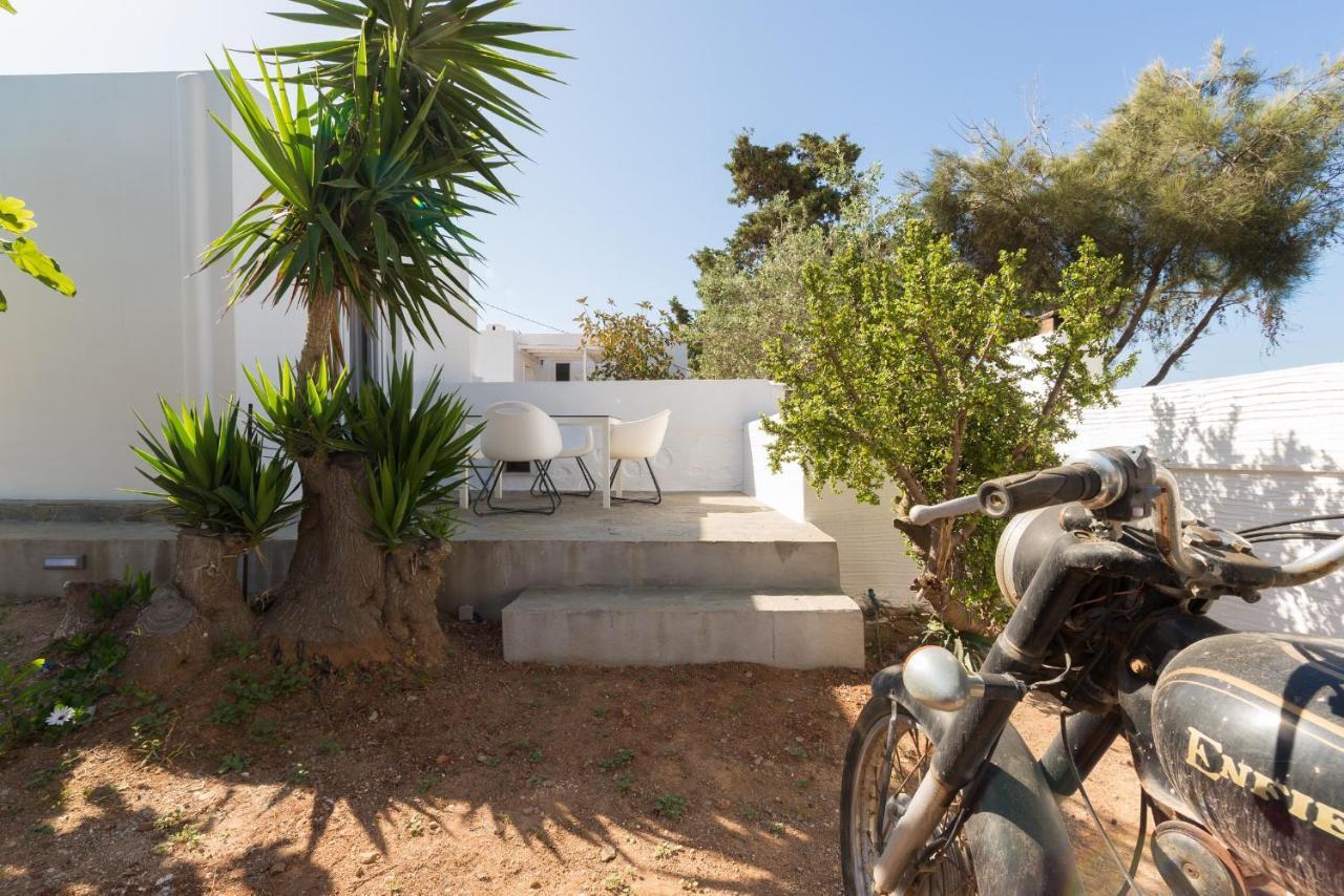 Syros Village Suites Vári Eksteriør billede