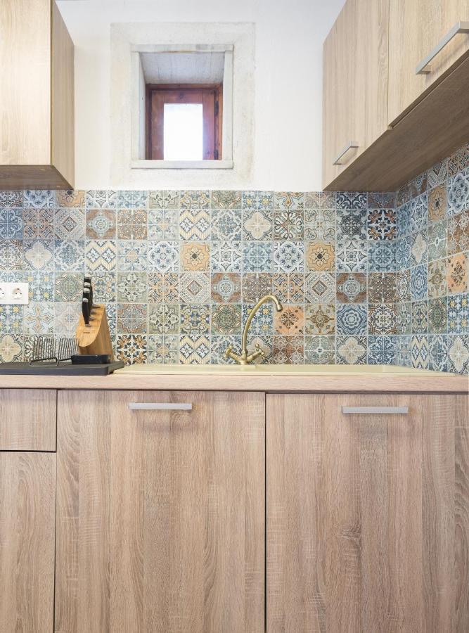 Syros Village Suites Vári Eksteriør billede
