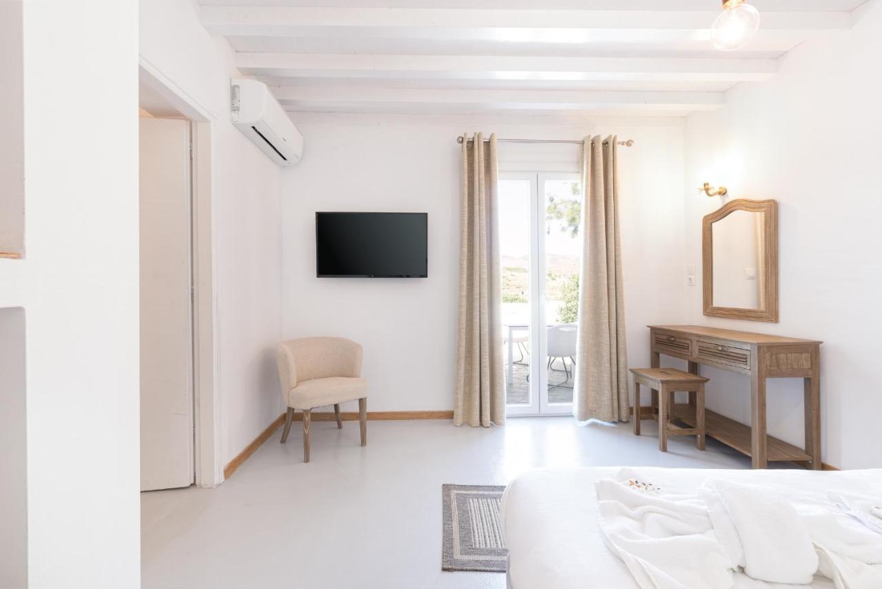 Syros Village Suites Vári Eksteriør billede