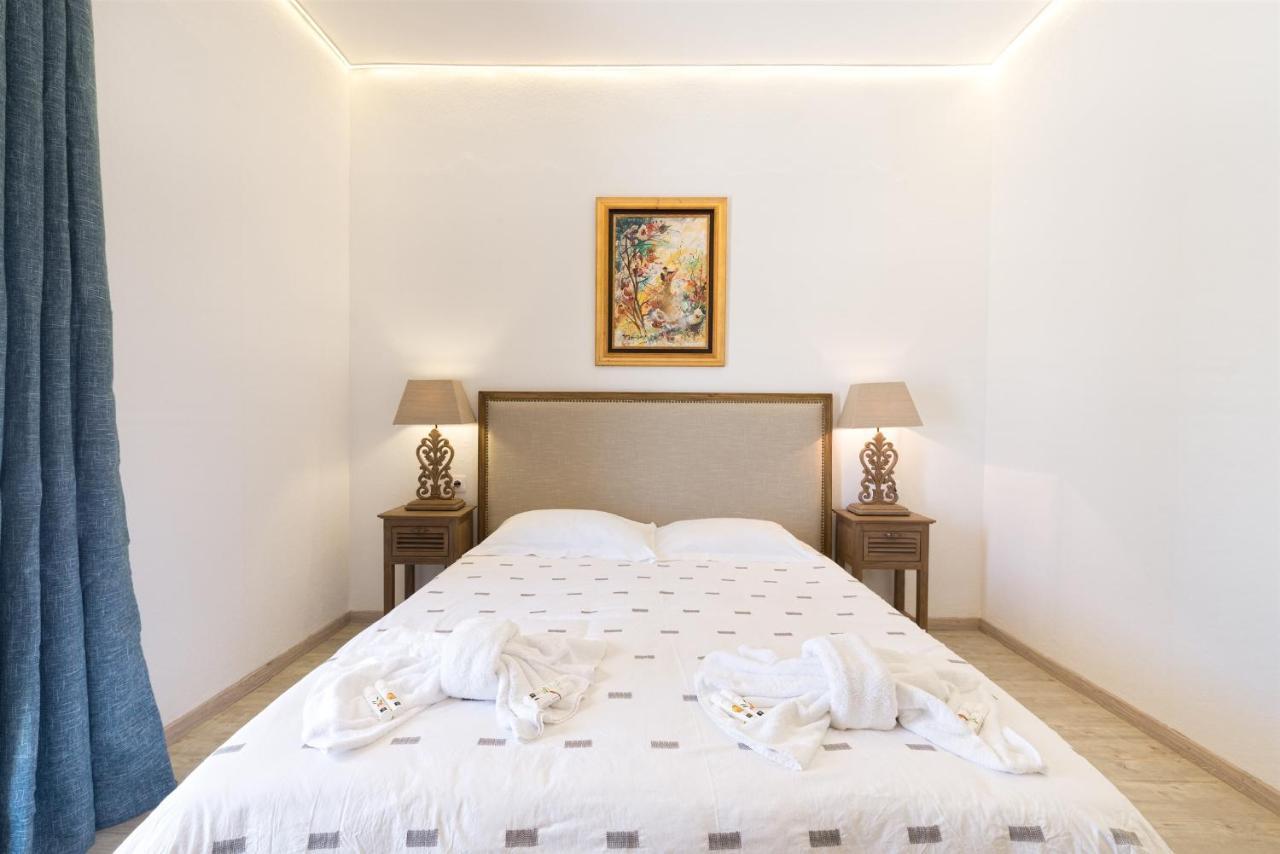 Syros Village Suites Vári Eksteriør billede