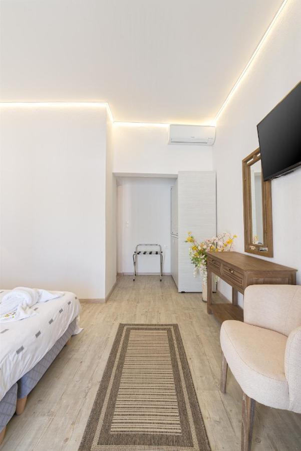 Syros Village Suites Vári Eksteriør billede